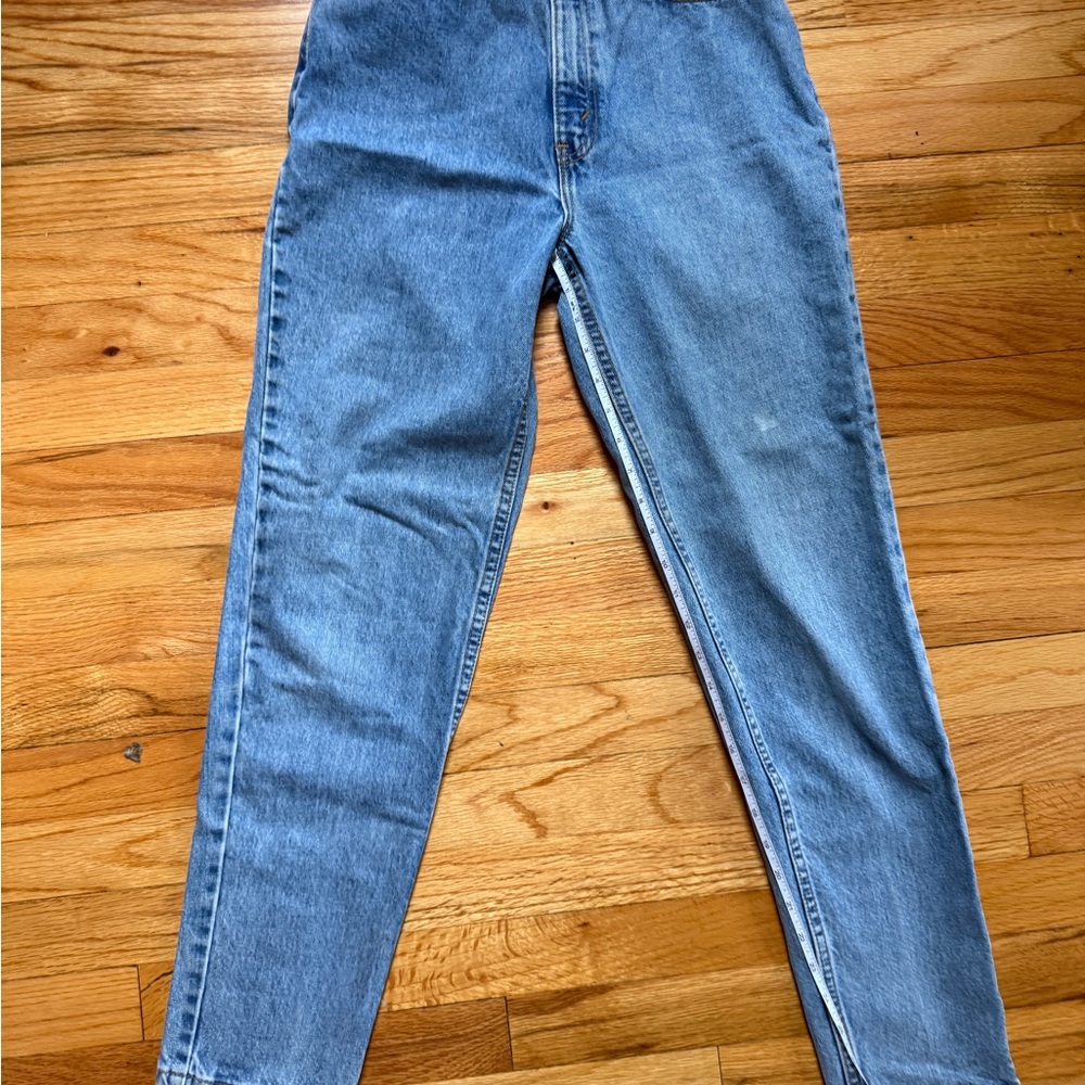 Vintage Levi’s Tapered Blue Denim Jean - fits like 25